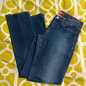 Lucky Brand Sofia straight jeans size 6 medium wash super soft